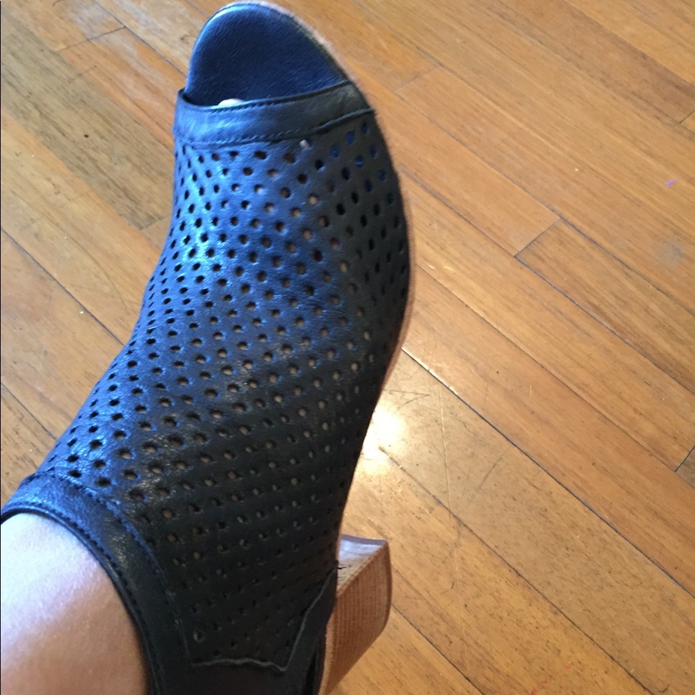 Steve Madden open toe bootie